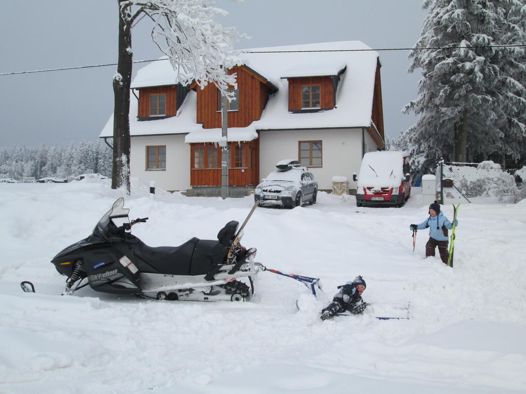 Horsky Apartman Zvonicka Rejviz Bagian luar foto